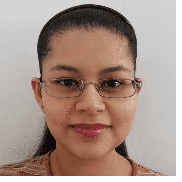 Portrait of Jessica Silva.